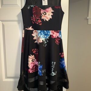 Elegant Floral Sleeveless Dress